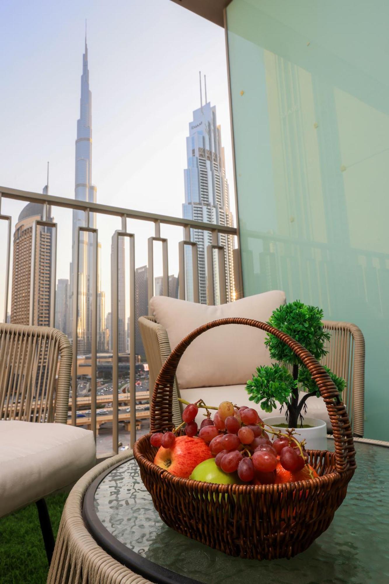 Апартаменты Stunning Burj View Dubai Mall Access Infinity Pool Экстерьер фото